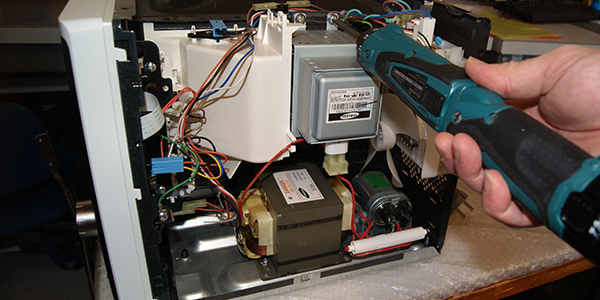 réparation réfrigérateur et réparation de micro-onde à Riom